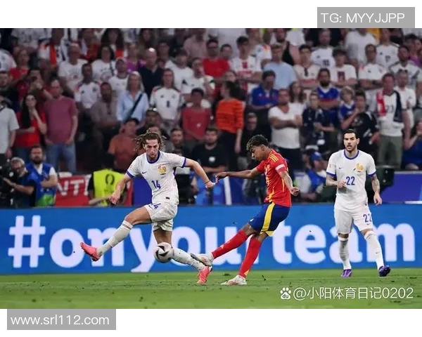 球星跨界挑战乒乓足球 展现惊人反应与球技的精彩对决 球星跨界挑战乒乓足球 展现惊人反应与球技的精彩对决